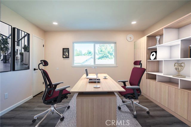 Photo - 2213 Meadow Ln