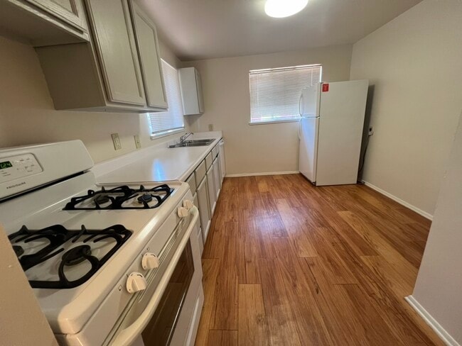 Photo - 2540 Bryant St