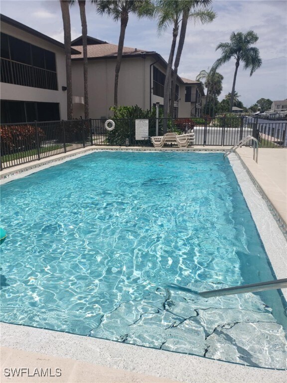 Photo - 3935 Country Club Blvd Unit 11