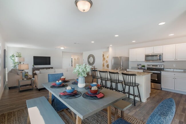 Photo - 2412 Village Dr