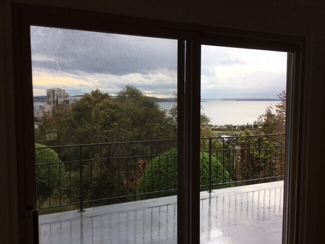 Photo - Lomita Vista