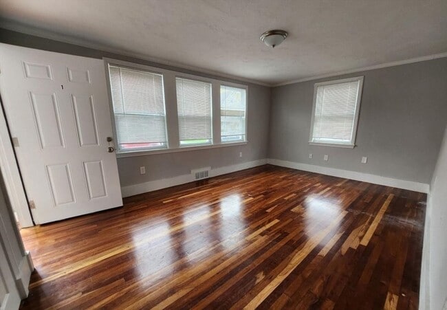 Photo - 3 Clifford St Unit 1