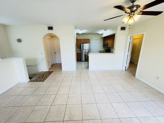 Photo - 705 Belmont Ln