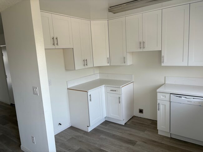 Lots of cabinet storage! - Beneda Lane Apartments