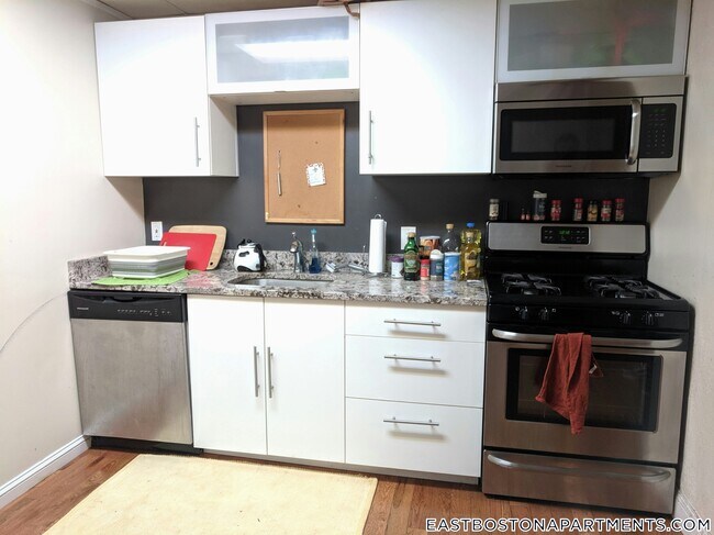 Photo - 28 Monmouth St Unit 1