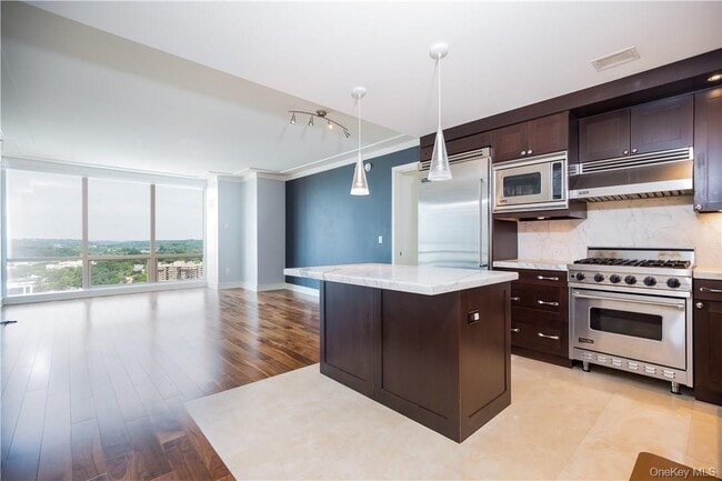 Photo - 1 Renaissance Square Unit 21F