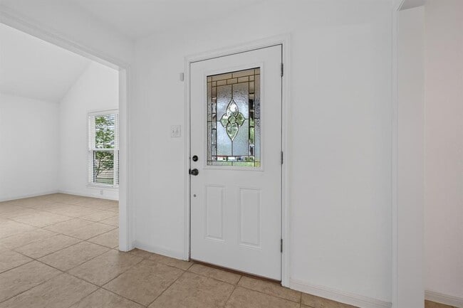 Photo - 1202 Knollpark Cir