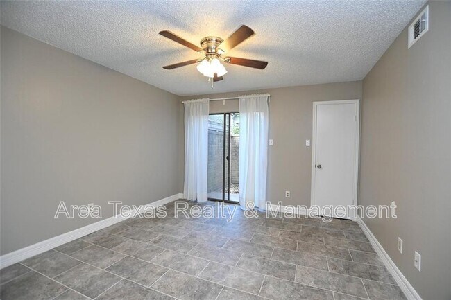 Photo - 8525 Sands Point Dr Unidad 75