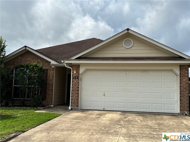 Building Photo - 122 Riata- Rental