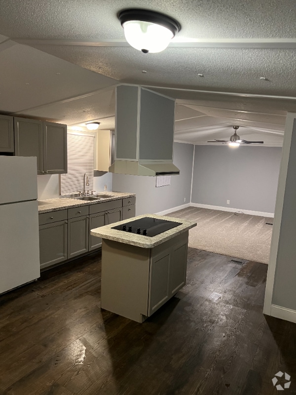 Building Photo - 4220 Medlin Rd Rental