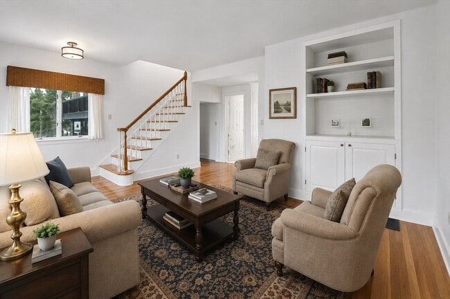 Photo - 153 G St