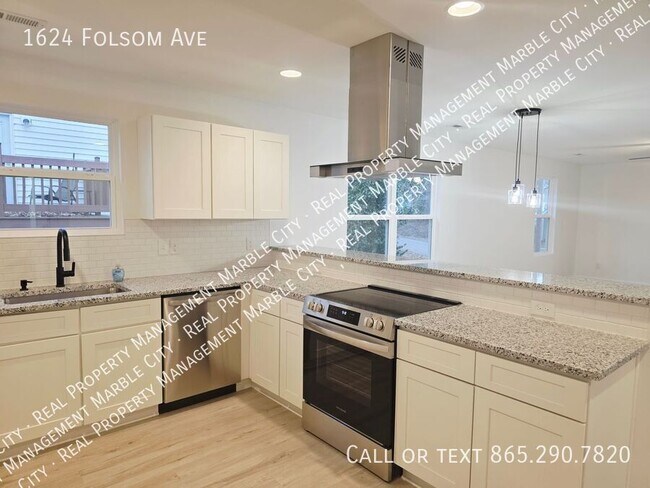 Photo - 1624 Folsom Ave
