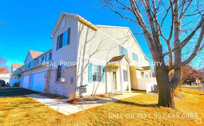 Building Photo - 1949 Mockingbird Ave Rental