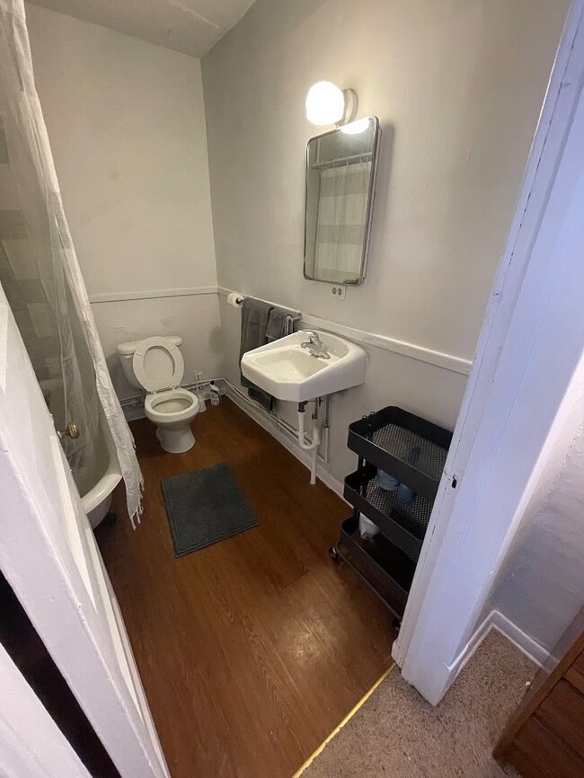 Photo - 915 2nd Ave S Unit #8