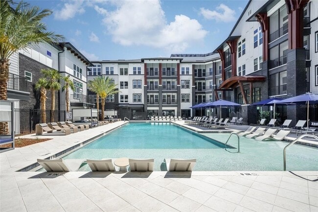 Building Photo - 20191 Sabal Palm Ct Unit B2