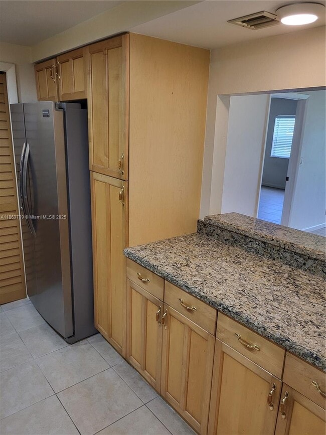 Photo - 230 Lakeview Dr Unit 207