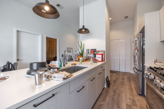 Photo - 2251 W Lawrence Ave Unit 201