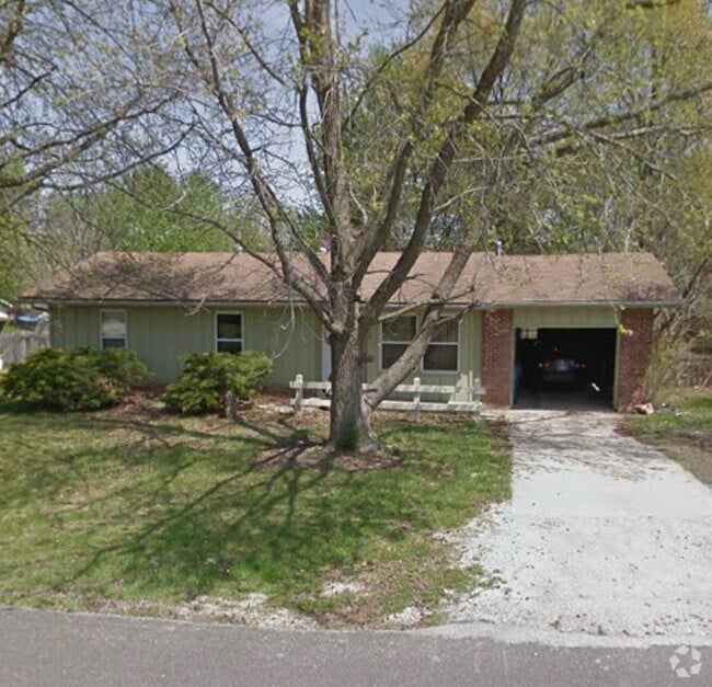 Building Photo - 3 bedroom house in Nixa!