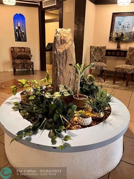 Photo - 3710 Inverrary Dr Unidad 1N