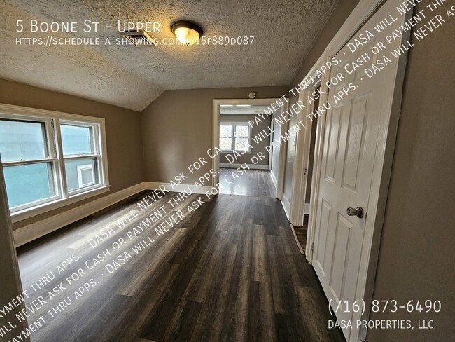 5 Boone St Unit Upper