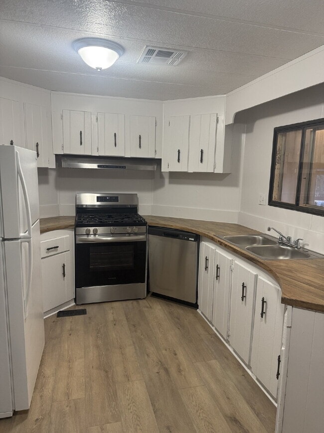 Photo - 1251 N 22nd Cir