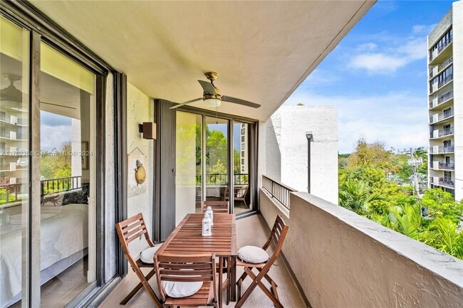 Photo - 101 Crandon Blvd Unit 367