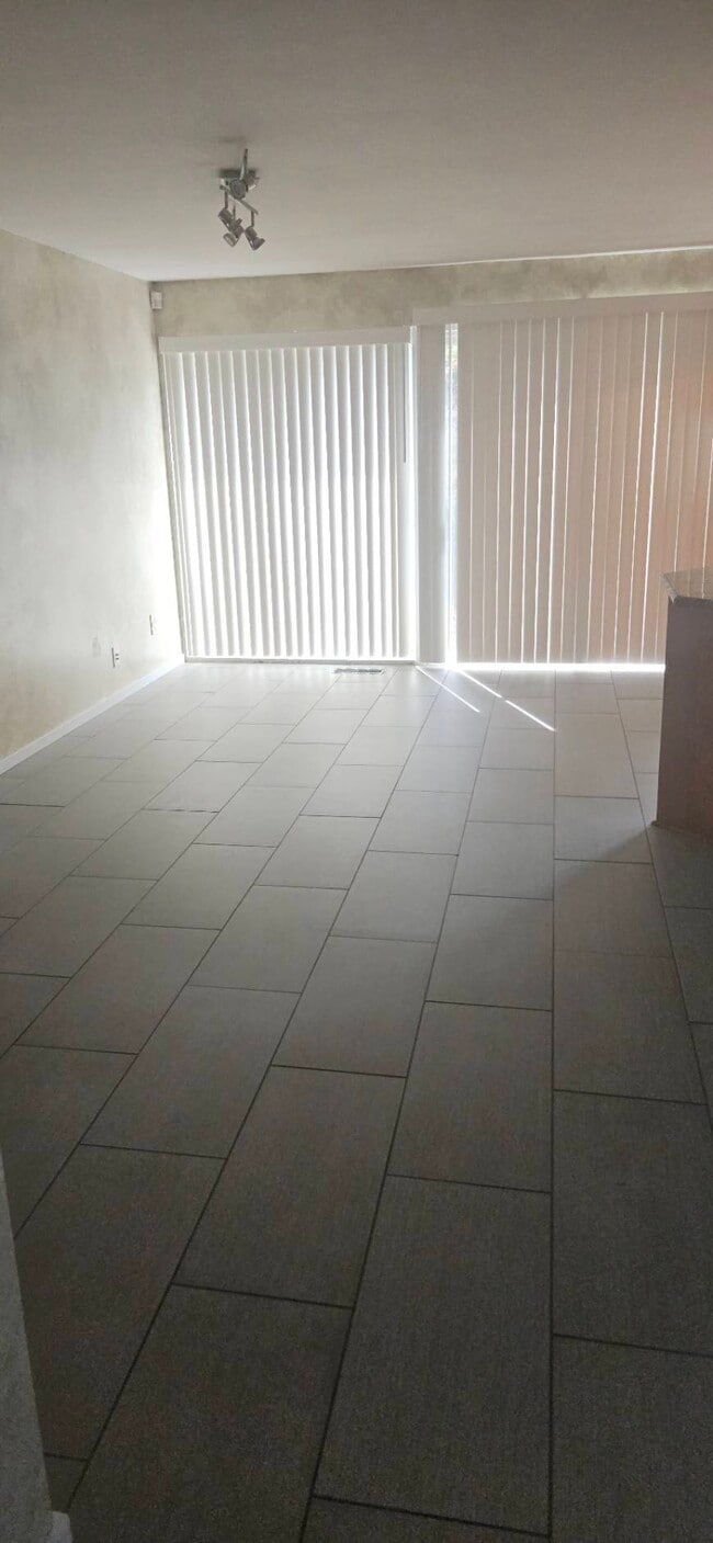 Photo - 16248 NE 29th St