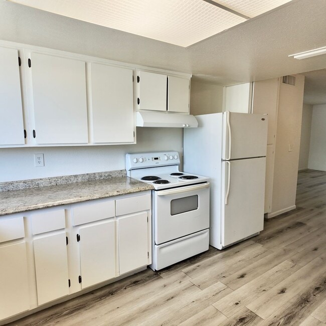 Photo - 3363 W Harmont Dr Unidad 3363-03