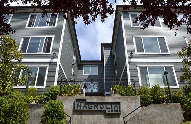 Building Photo - The Magnolia Rental