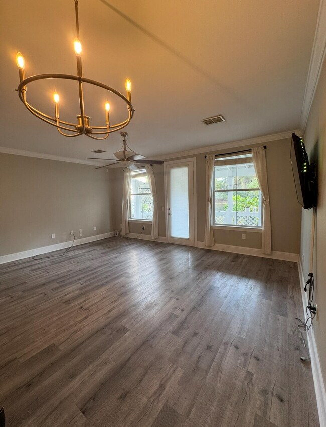 Photo - 20 Bald Eagle Ct