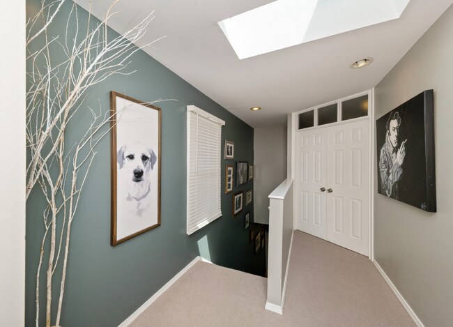 Photo - 1709 W Fletcher St Unit #2