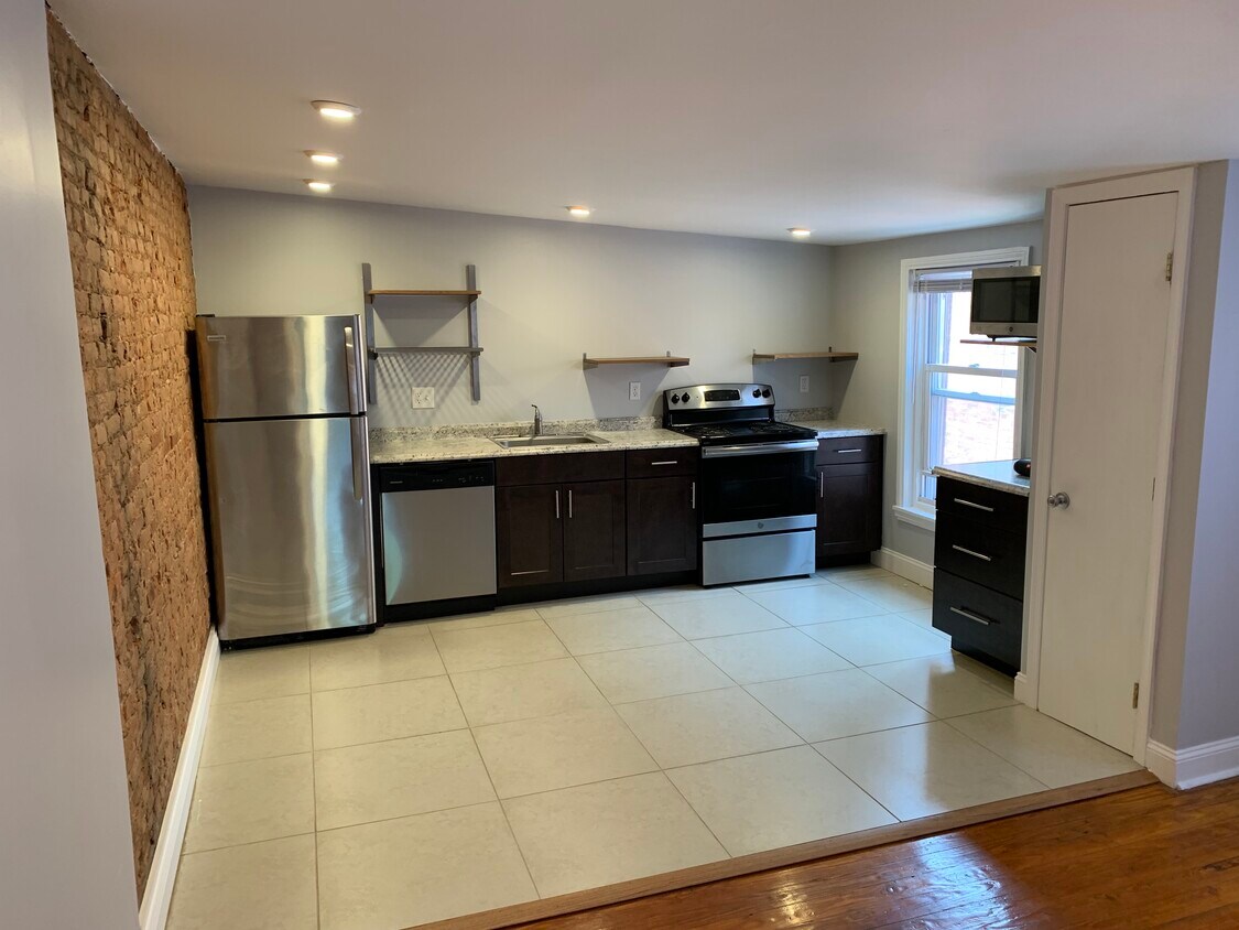 Photo - 1702 W Girard Ave (Philadelphia, PA)