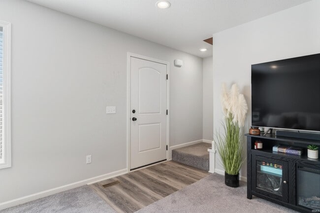 Photo - 14732 Verona Lks Psge