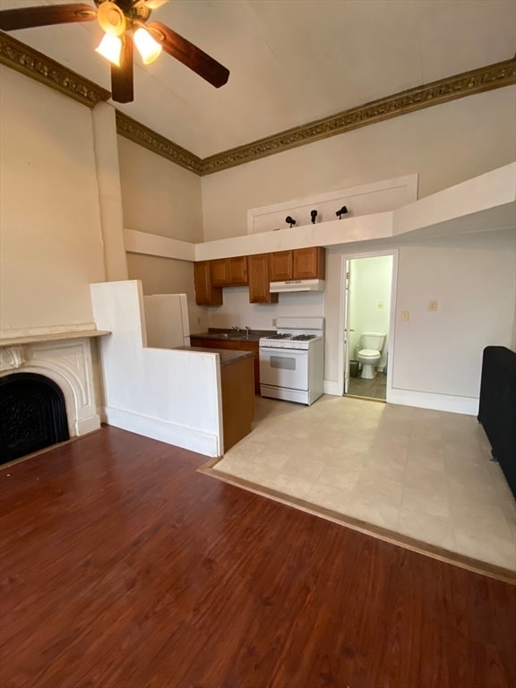 Building Photo - 14 Monument Sq Unit 1-1