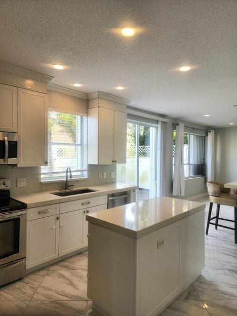 Photo - 18860 La Costa Ln