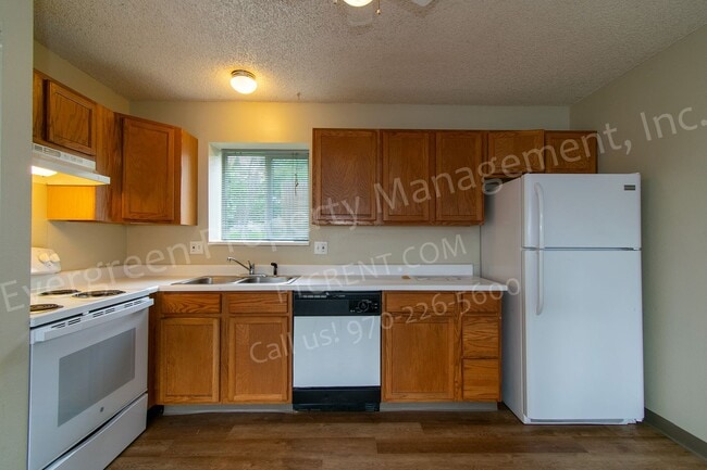 Photo - 1931 Ross Ct