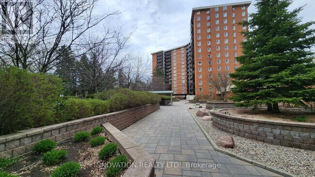 Photo - 2000 Jasmine Crescent Unit 1108