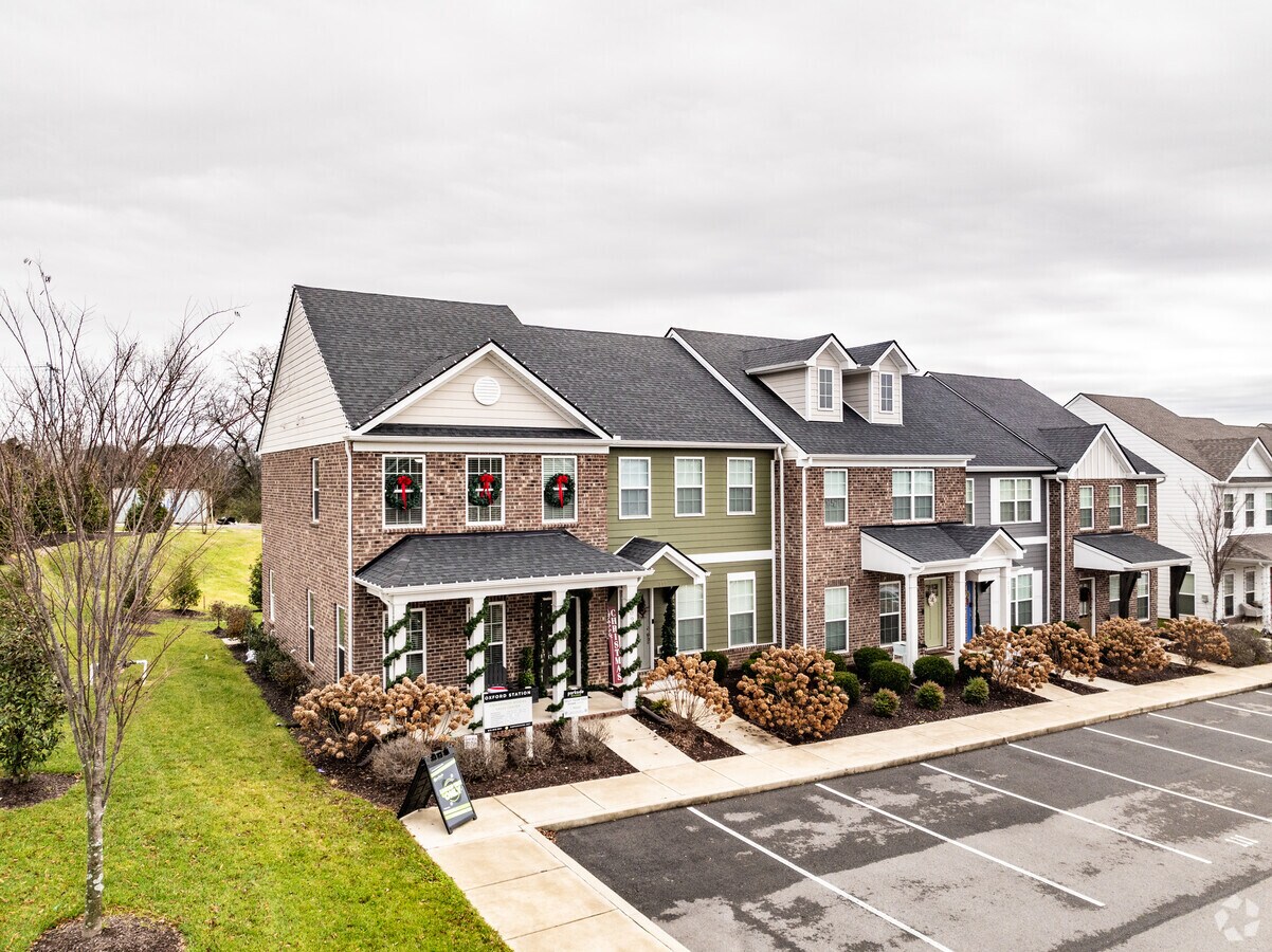 Oxford Station - Oxford Station Townhomes