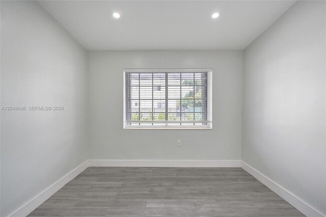 Photo - 1085 NE 126th St Unit 3