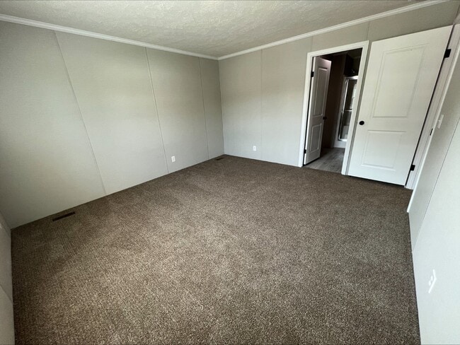 Photo - 207 Quail Ln