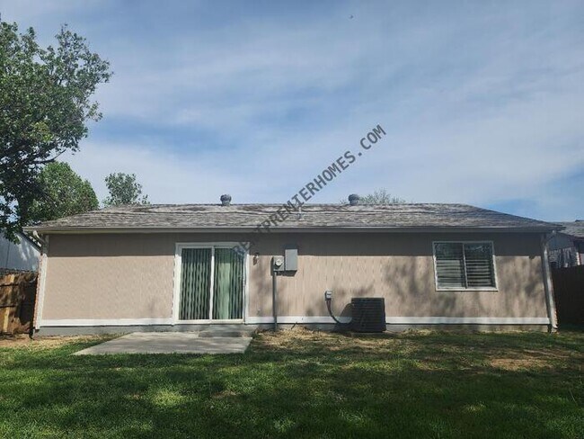 Photo - 512 Elderwood Trail