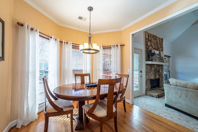 Photo - 530 Waterford Dr Unidad SI ID1234803P