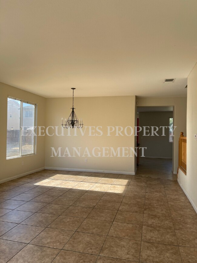 560 Plum Way House House Rental in Chowchilla, CA