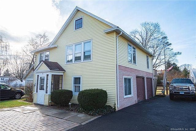 Photo - 19 Indian Neck Ave House