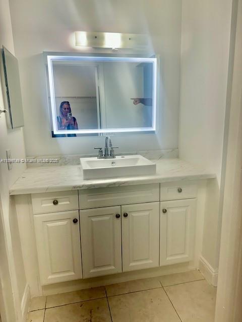 Photo - 10431 N Kendall Dr Unit D114