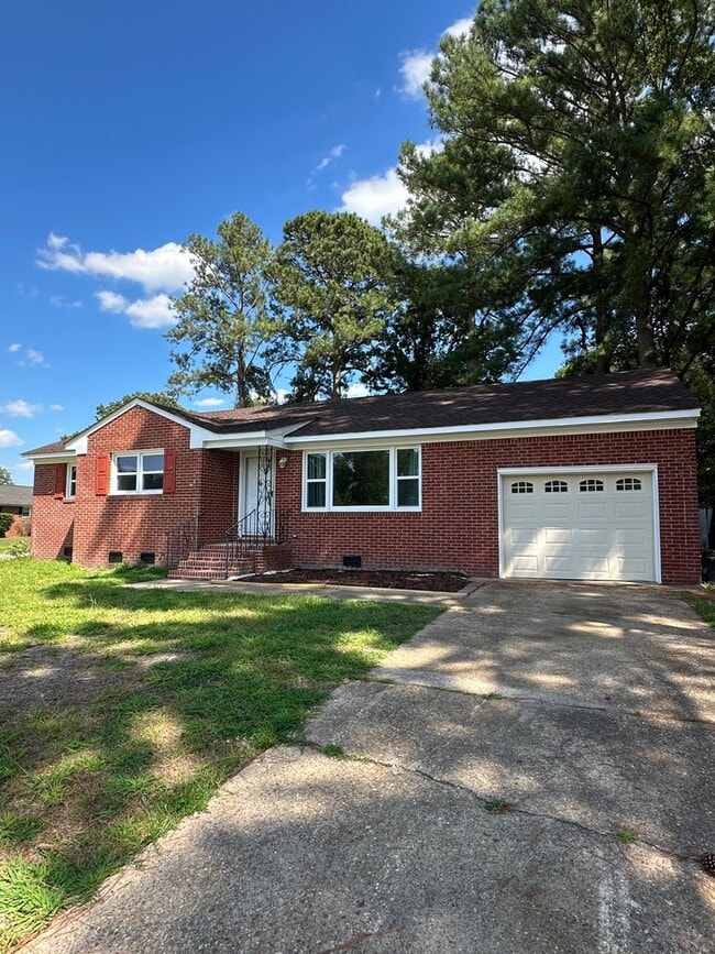 Building Photo - 3 Bedroom house in Western Branch
