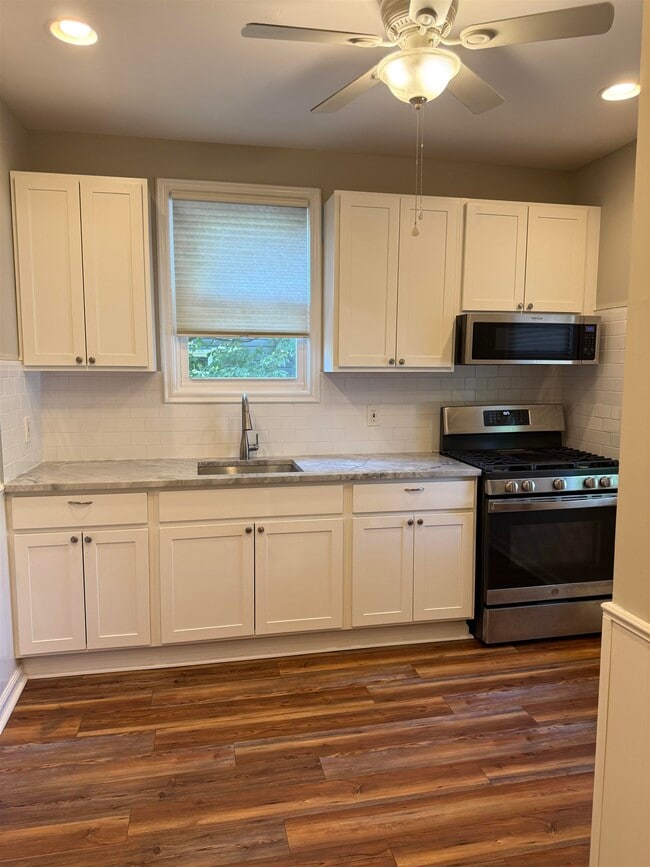Building Photo - 80 3rd Ave Unit 1 Rental