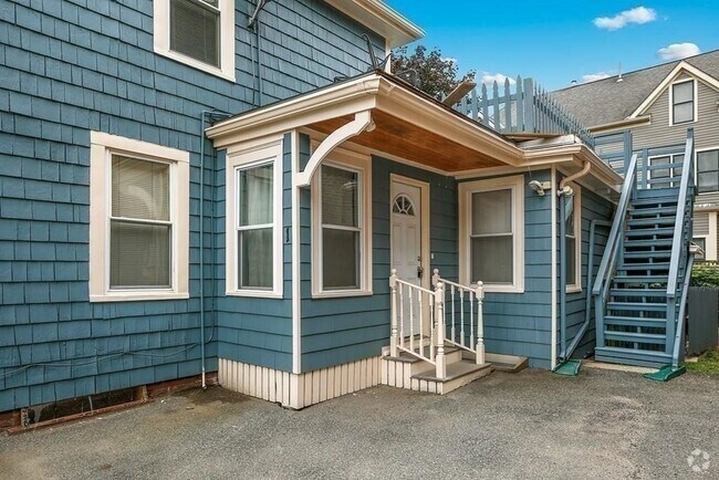 Building Photo - 8 Allen St Unit #1 Rental