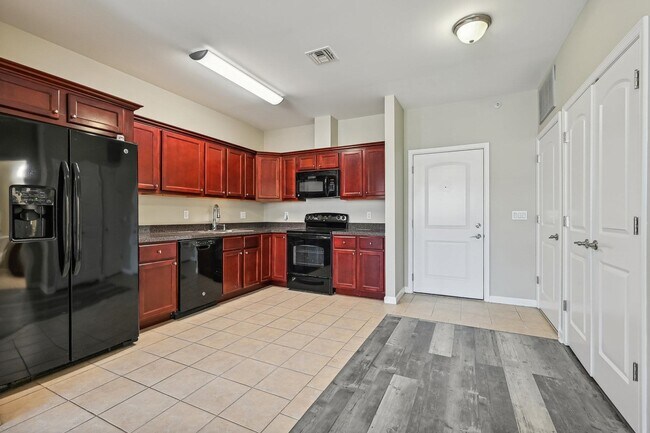 Photo - 5808 Washington St Unit 507