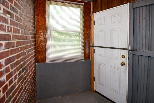 1314 Downing Pl NE Unit 1